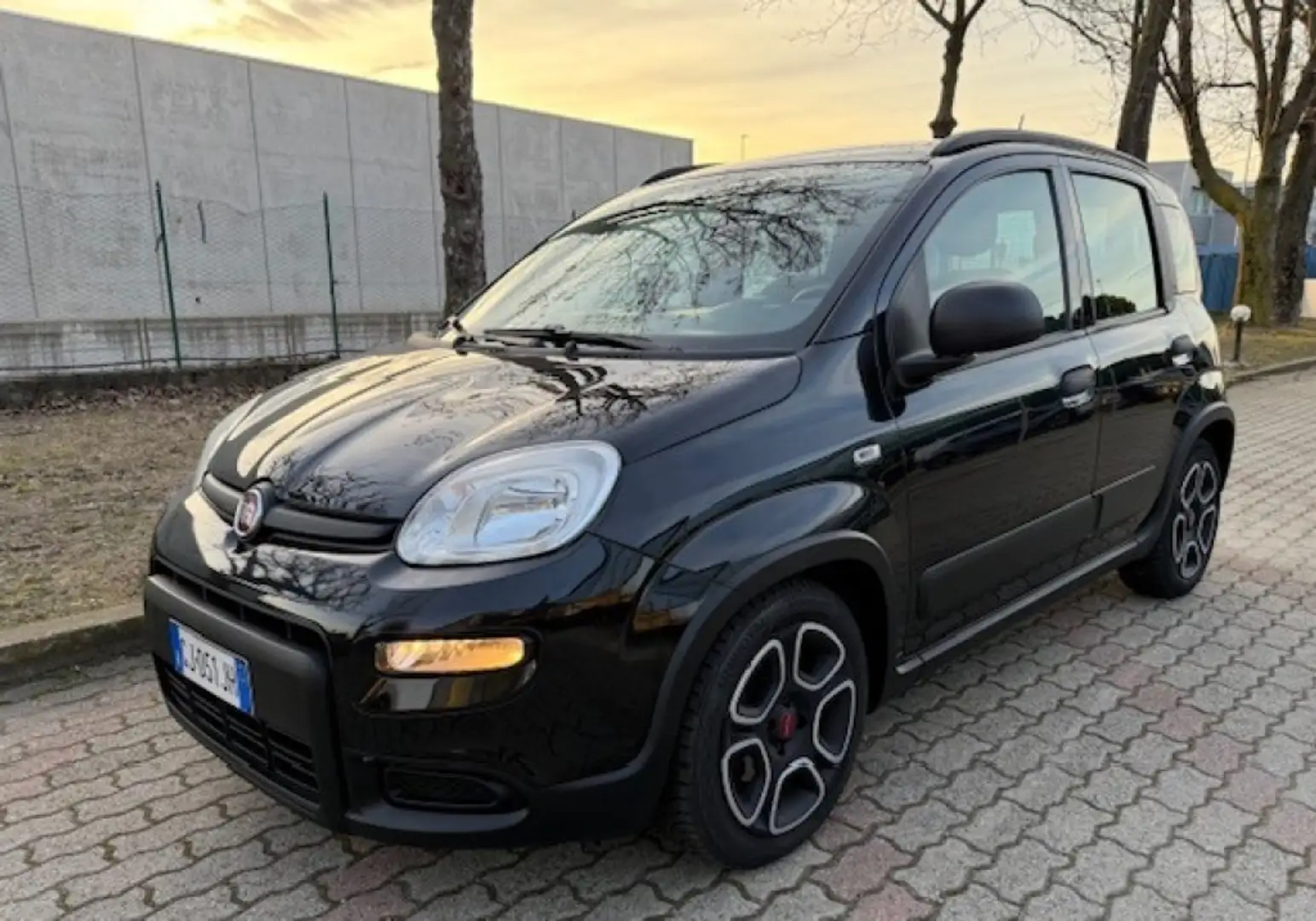 Fiat Panda 1.0 FireFly S&S Hybrid City Life Bleu - 1