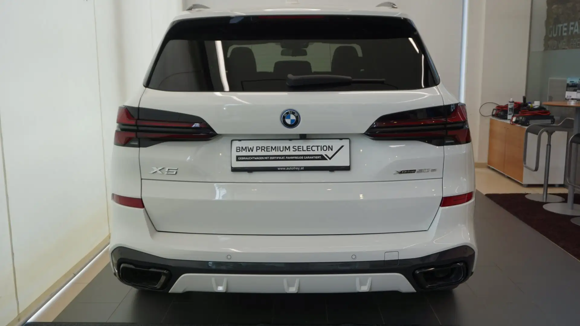 BMW X5 xDrive50e Weiß - 2