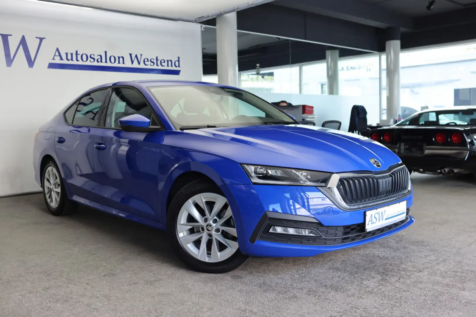 Skoda Octavia LIMOUSINE 2,0 TDI AMBITION 4XSITZHEIZUNG Blau - 1