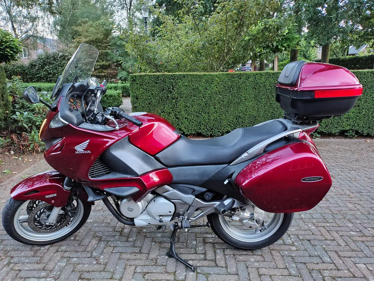 Honda NT 700