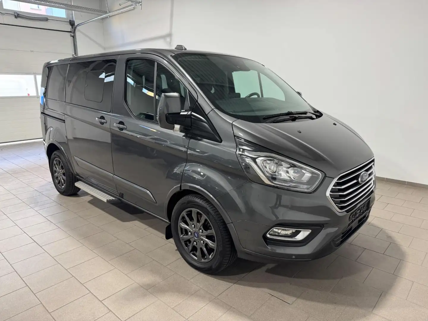 Ford Tourneo Custom Titanium (8-Si.),L1,Klima,Navi Grau - 1