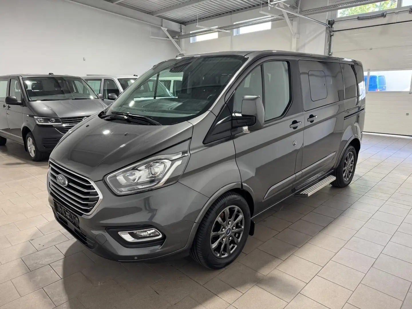 Ford Tourneo Custom Titanium (8-Si.),L1,Klima,Navi Gris - 2