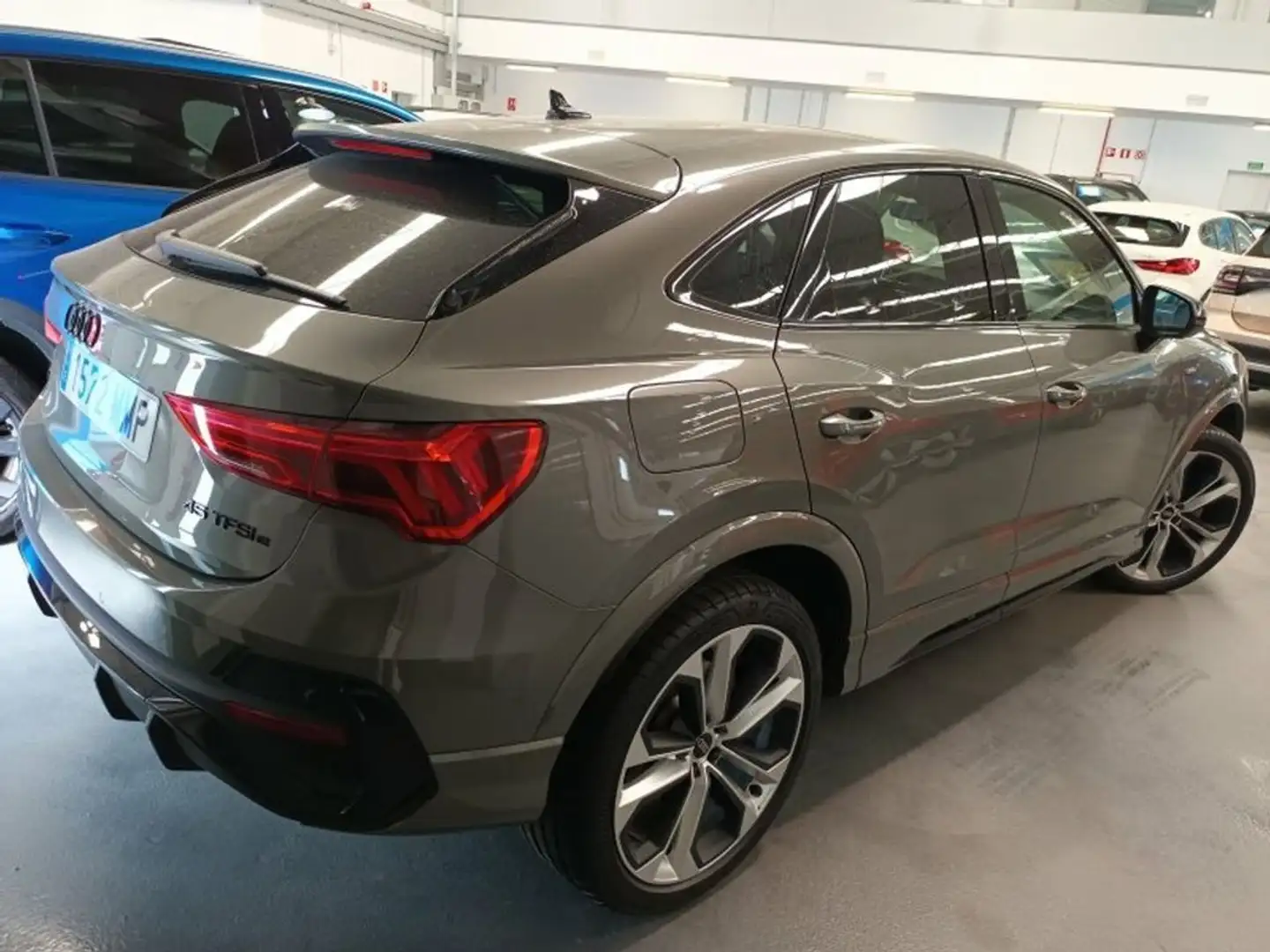 Audi Q3 Sportback S line 45 TFSIe (Híbrido enchufable) 18 Gris - 1