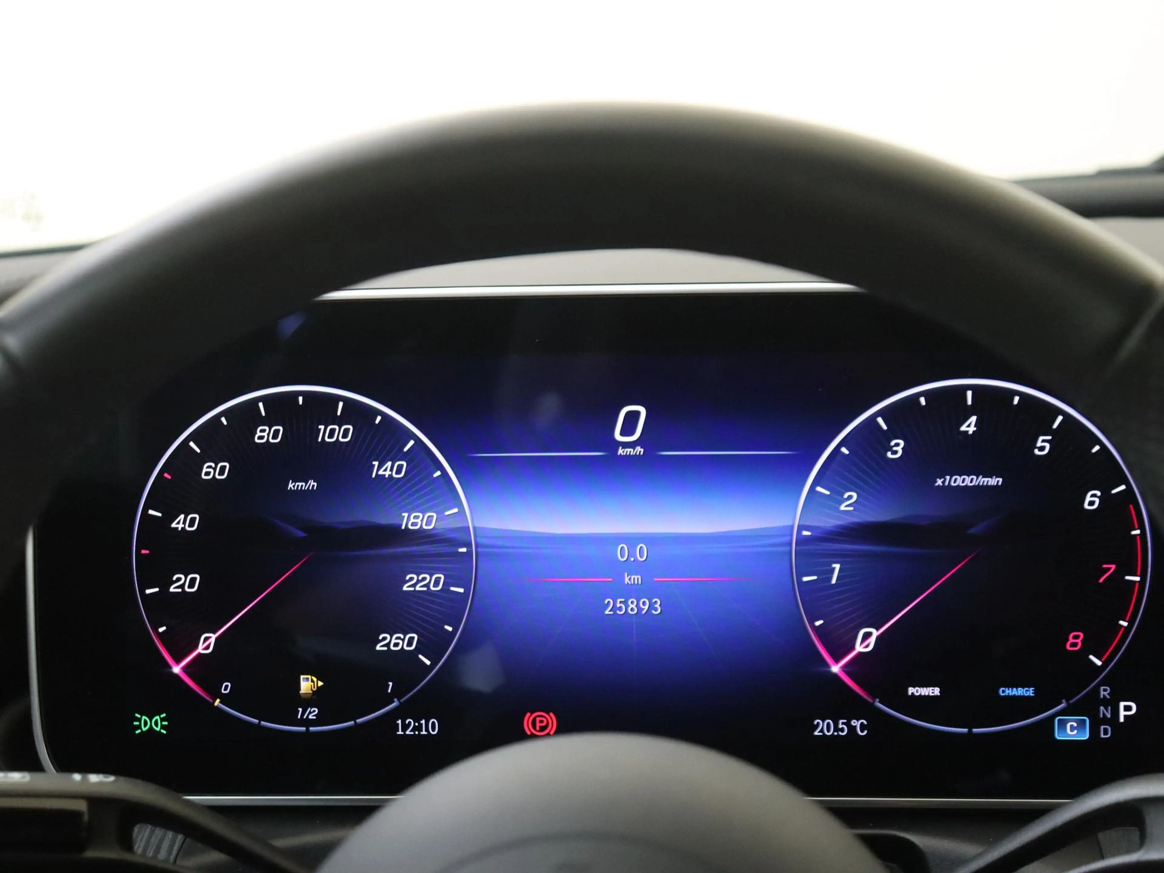 Mercedes-Benz CLE 200 Cabriolet AMG Line / Premium/ 20 inch/ Digital Lig — photo 11