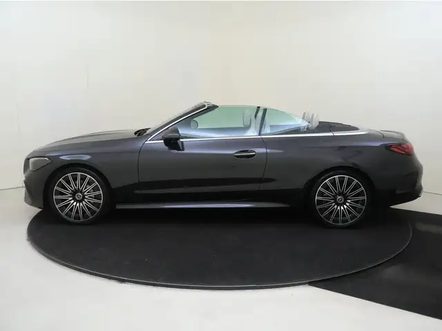 Mercedes-Benz CLE view 8