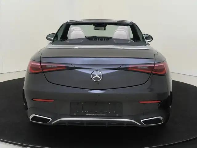 Mercedes-Benz CLE view 7