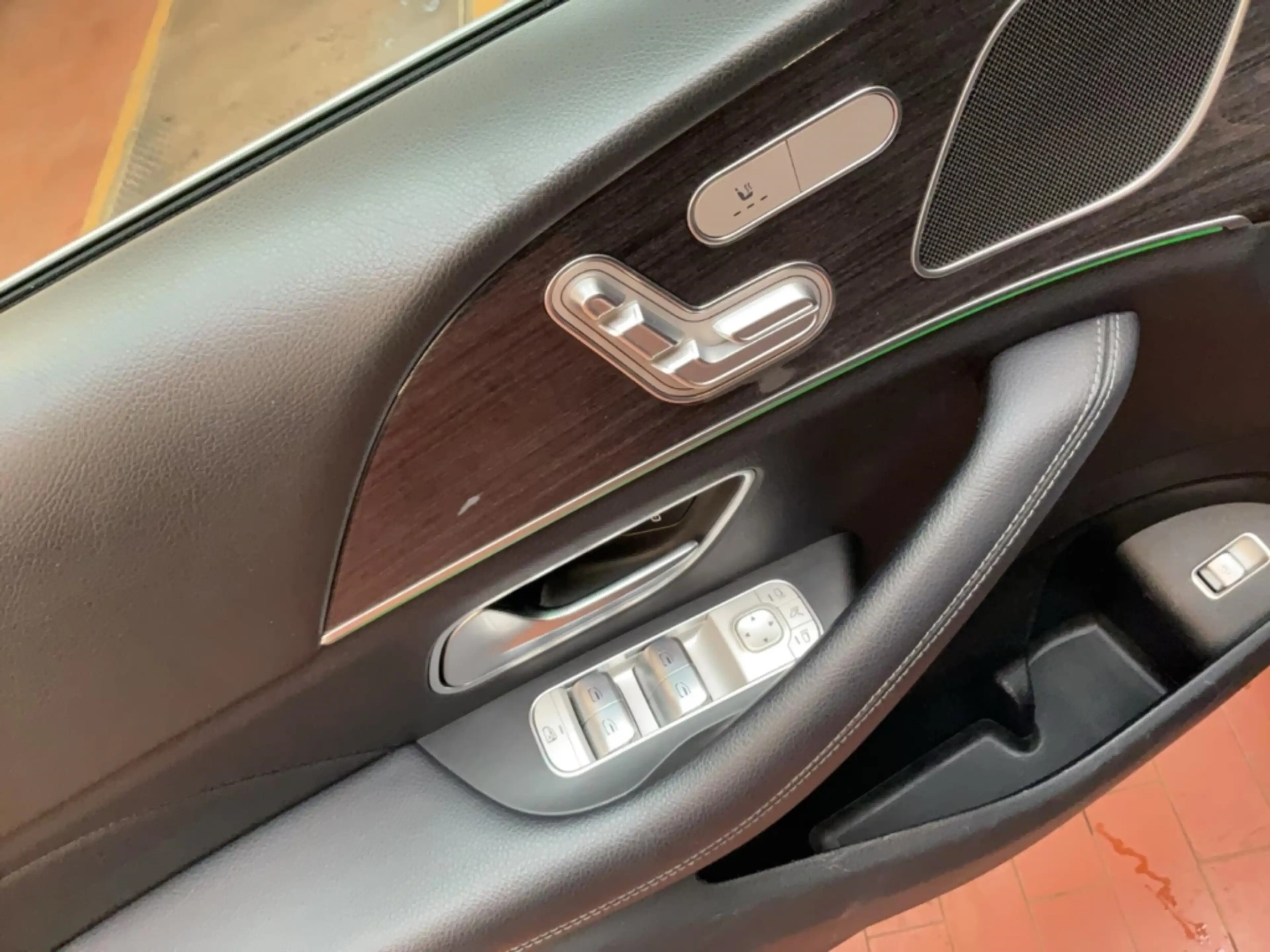 Mercedes-Benz GLS 350 d 4Matic Alu LED AHK Pano Standh. Head-Up Leder Na — photo 12
