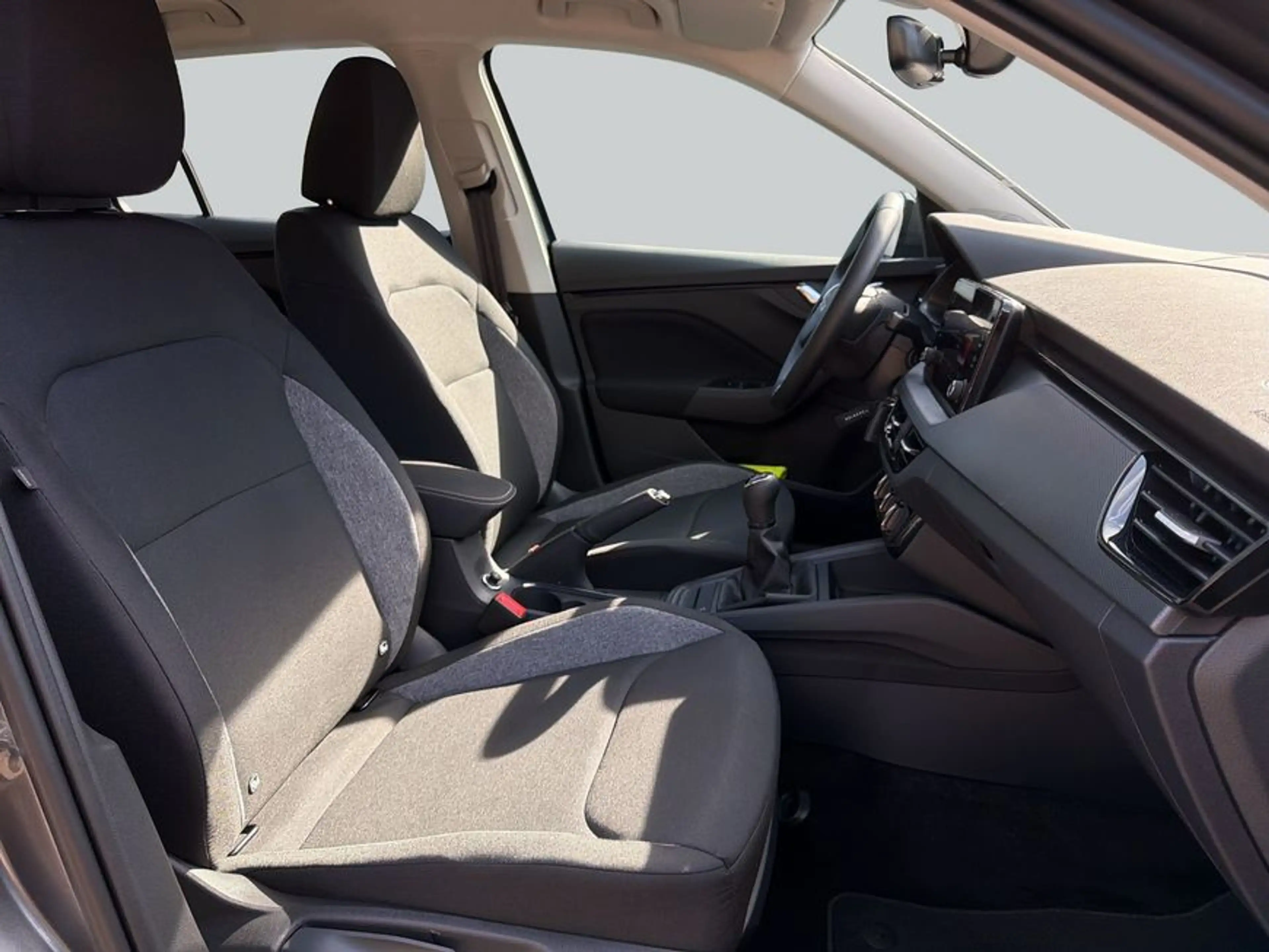 Skoda Kamiq 1.0 TSI Essence LED SHZ PDC GRA Smartlink — photo 12