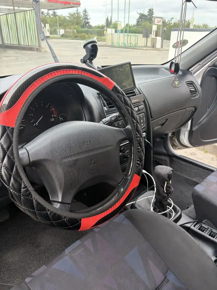 Mitsubishi Carisma 1600 GL, foto 9