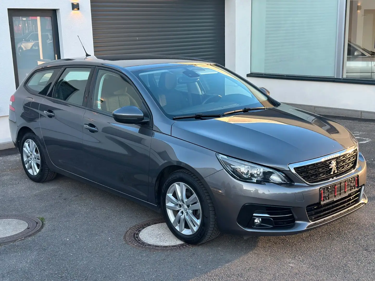 Peugeot 308 SW Active Pack 1 HAND/SCHECKHEFT/SERVICE NEU Gris - 1