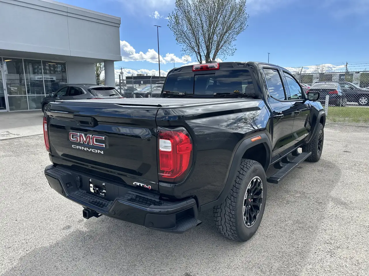 GMC Canyon снимка GMC Canyon