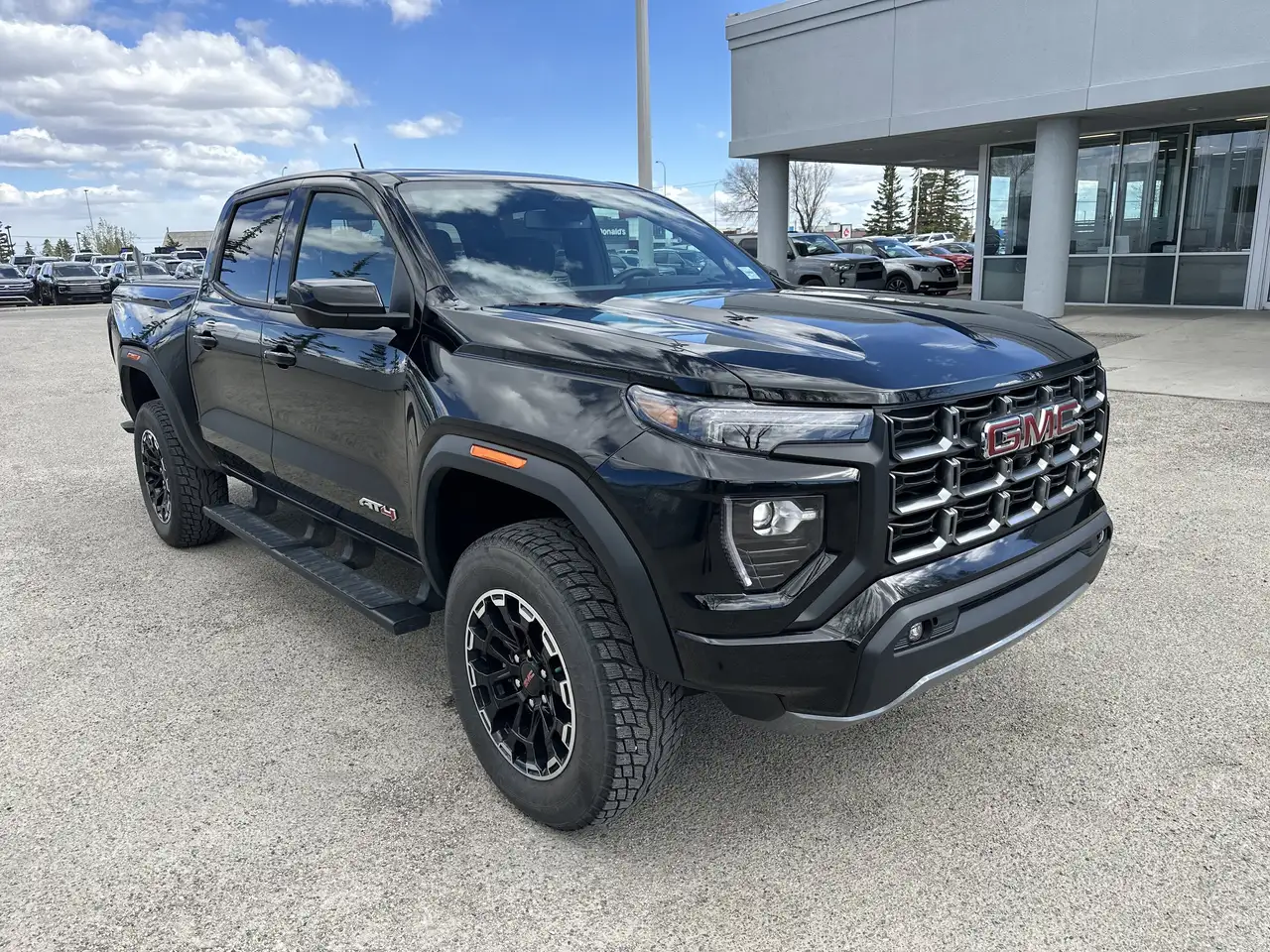GMC Canyon снимка GMC Canyon