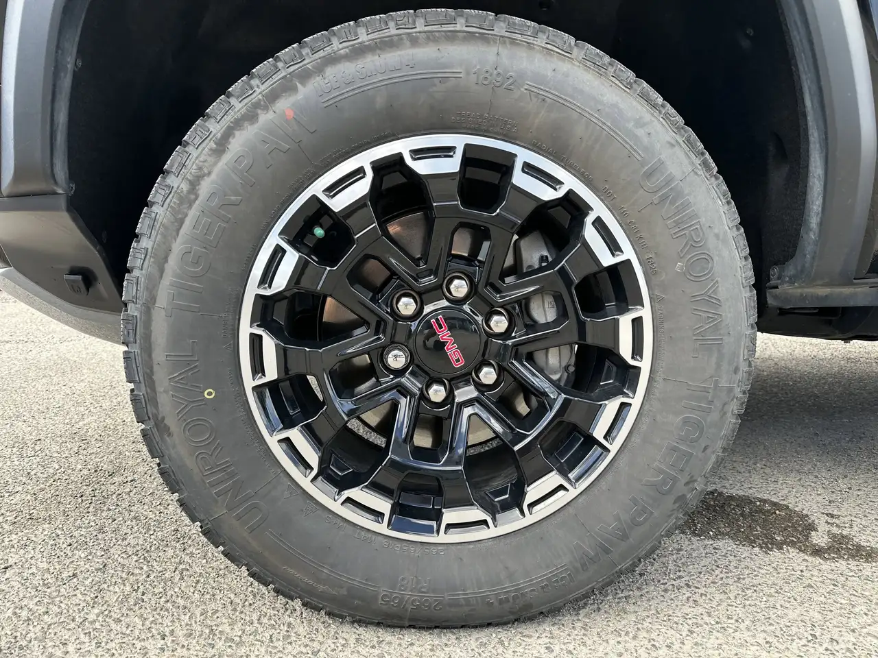 GMC Canyon снимка GMC Canyon