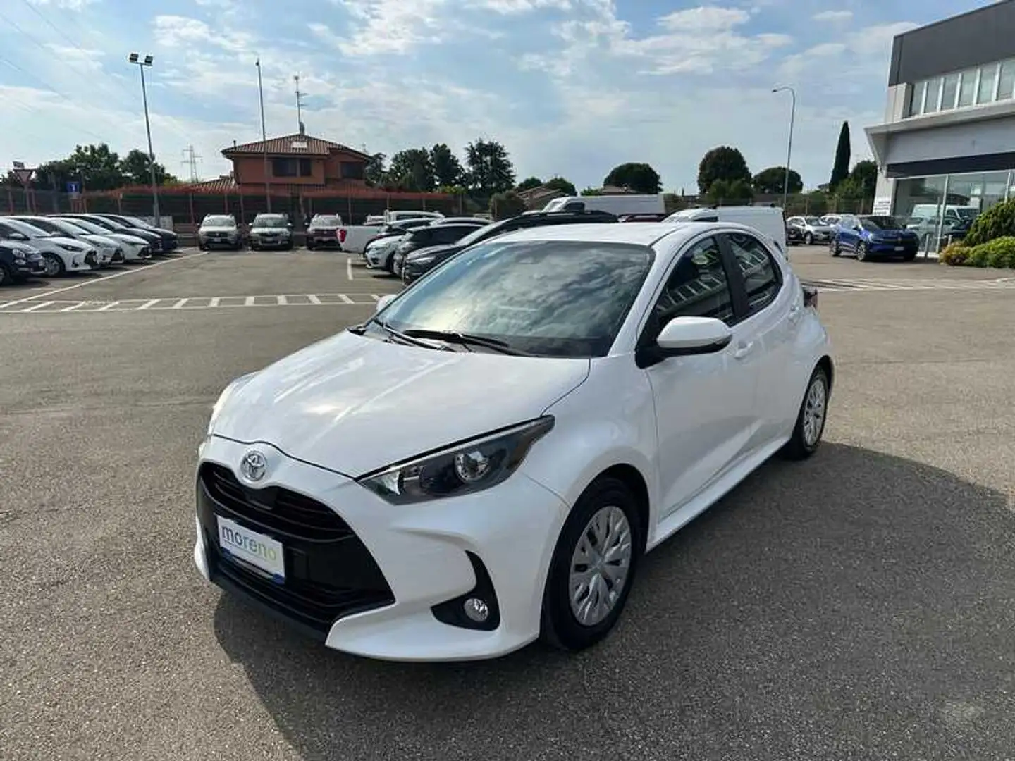 Toyota Yaris 1.0 Active Bianco - 1