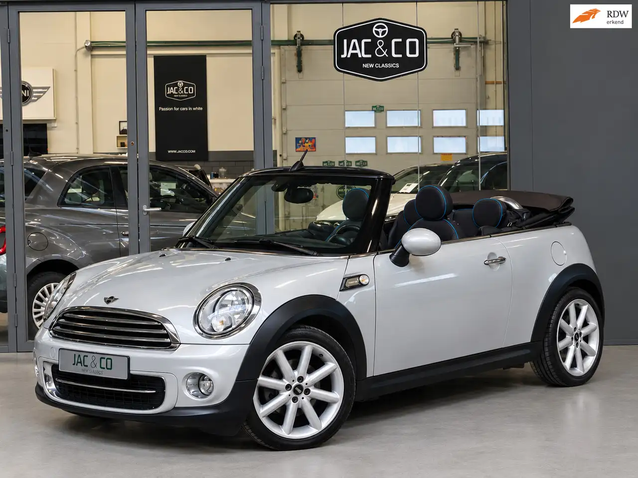 MINI Cooper Cabrio