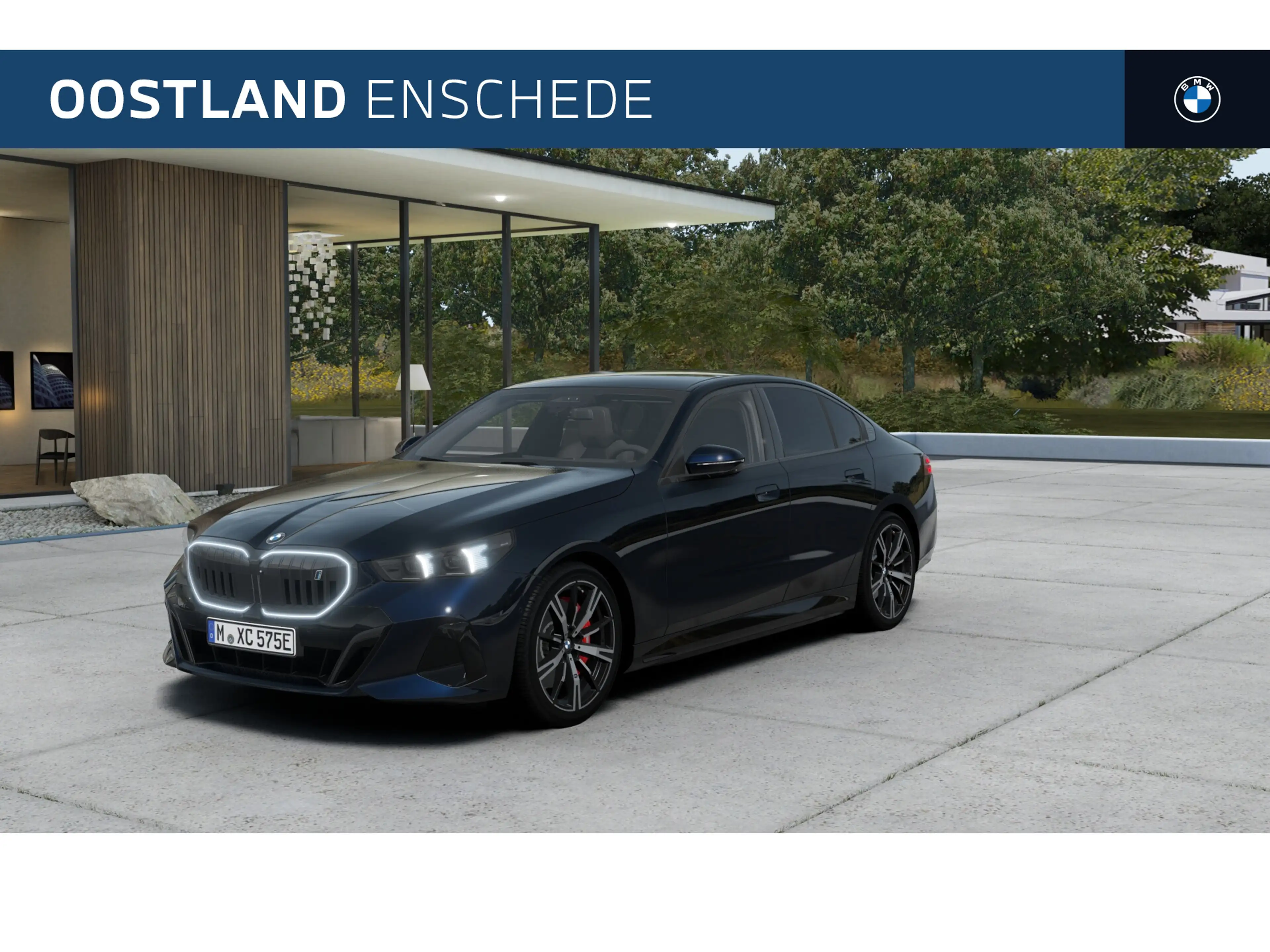 BMW i5 eDrive40 M Sport / Panoramadak / Trekhaak / Parkin