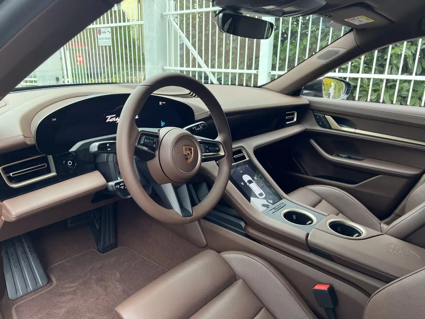 Porsche Taycan CT Clubleder Burmester Massage Beifahrerdisplay PTV Plus 21" Schwarz - 1