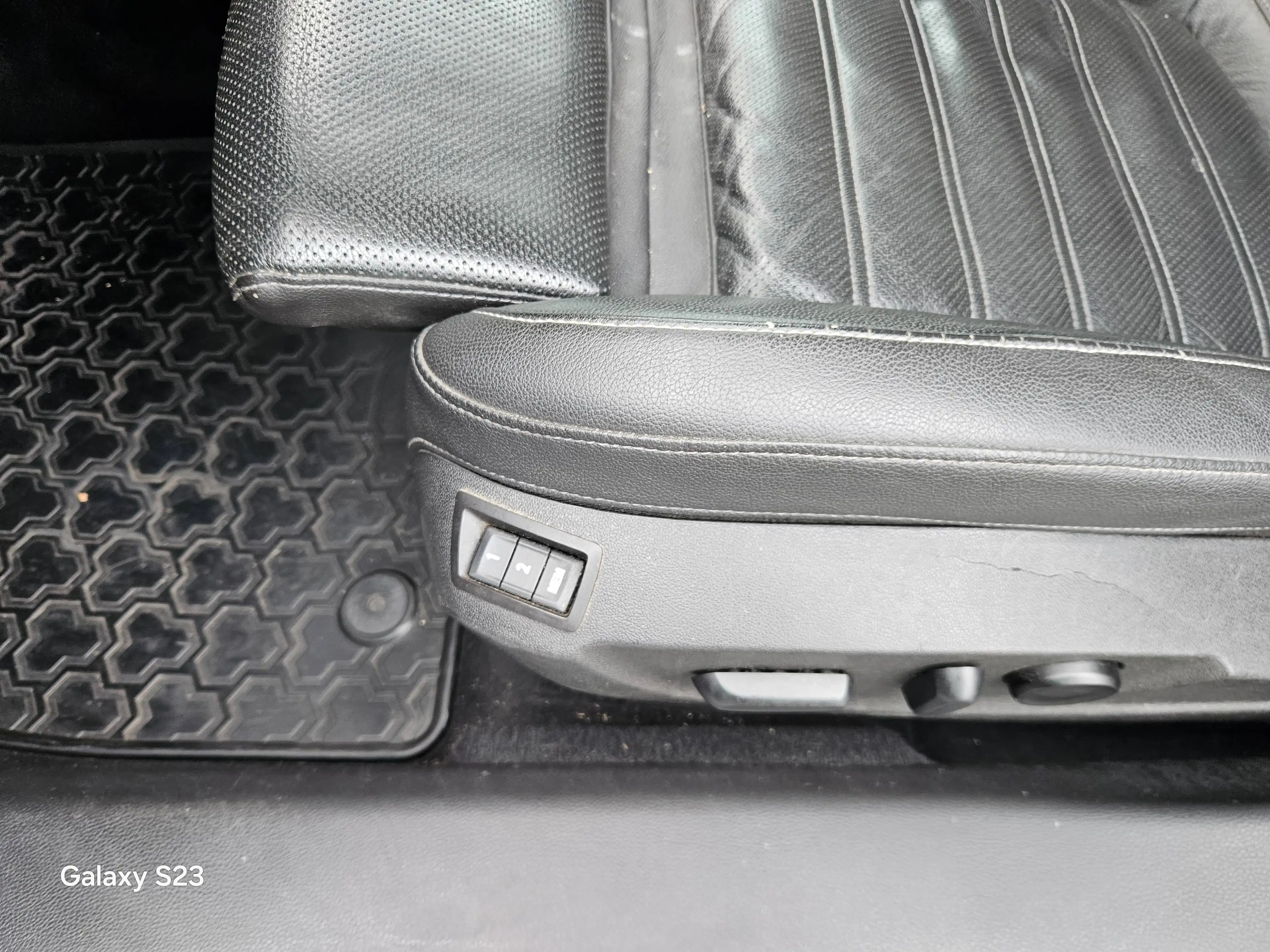 Opel Insignia Business Innovation — photo 10
