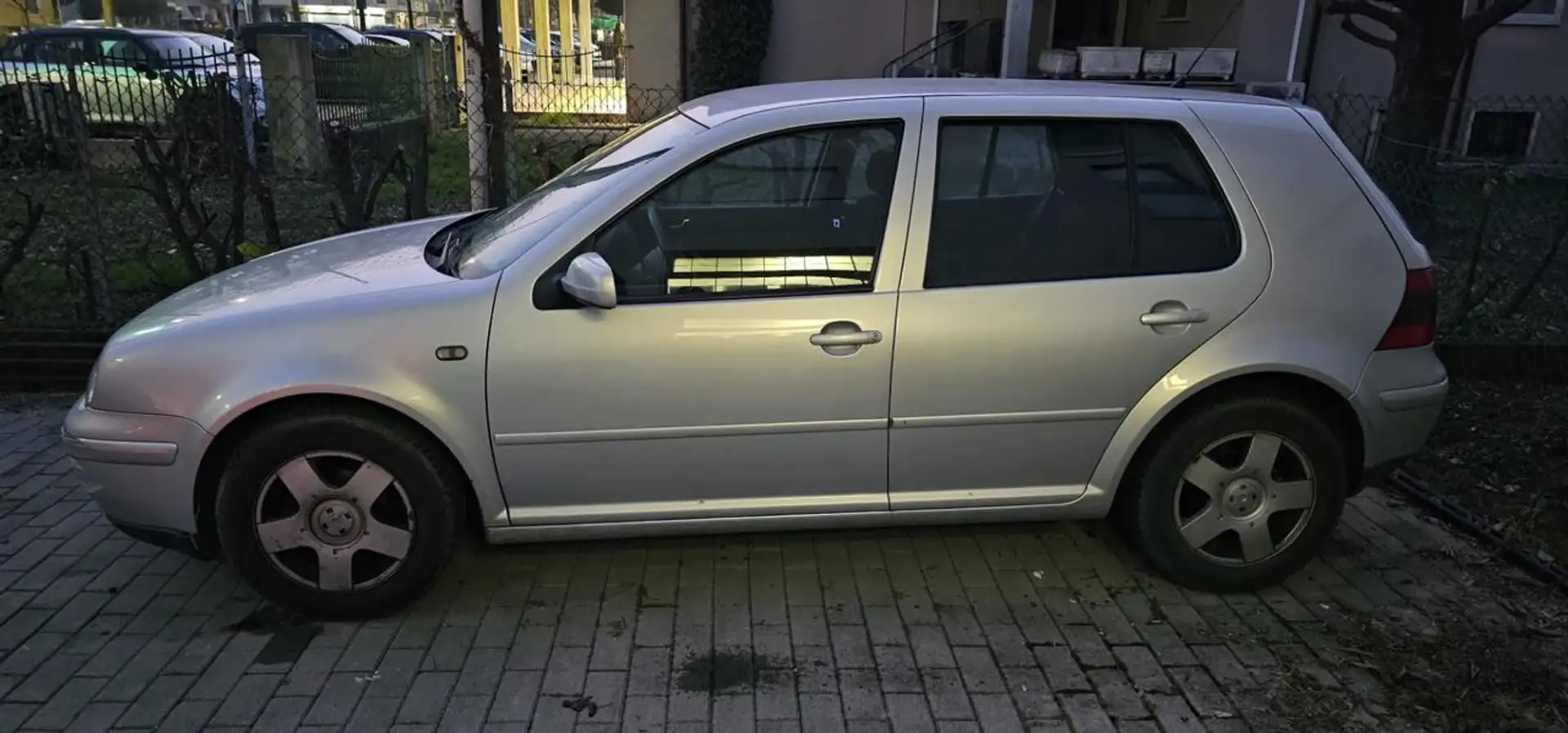 Volkswagen Golf 1.6 cat 5 porte Highline Silber - 2