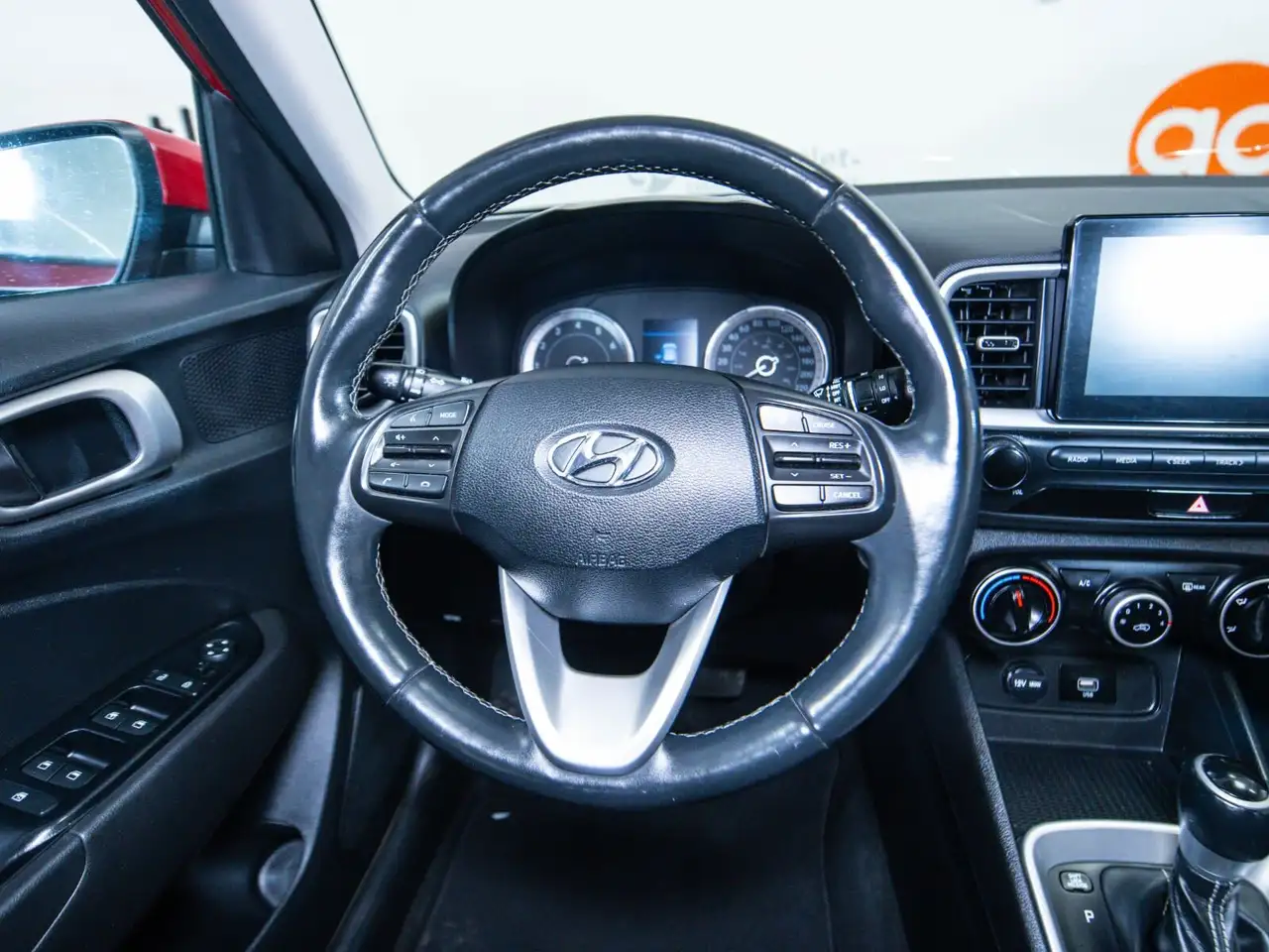 Hyundai Venue снимка Hyundai Venue