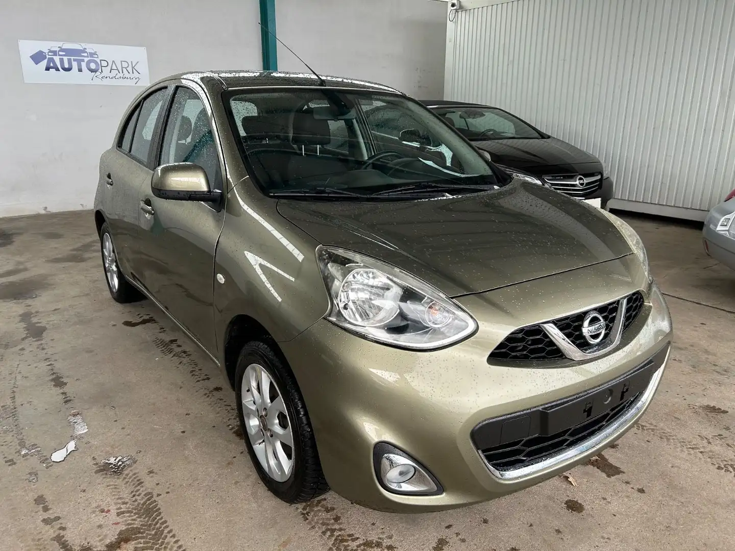 Nissan Micra 1.2 Acenta*Klima*Shz*Tempomat* Grün - 2