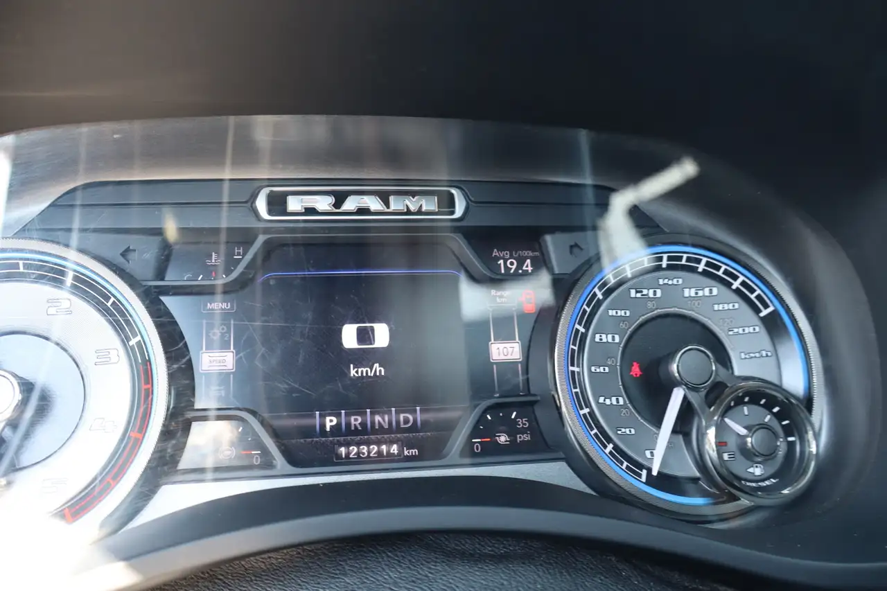 RAM 2500 снимка RAM 2500