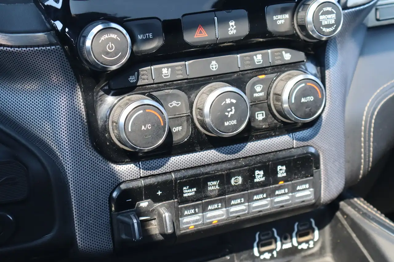 RAM 2500 снимка RAM 2500
