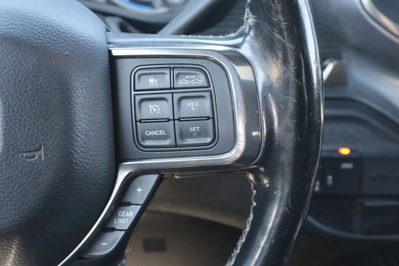 RAM 2500 снимка RAM 2500