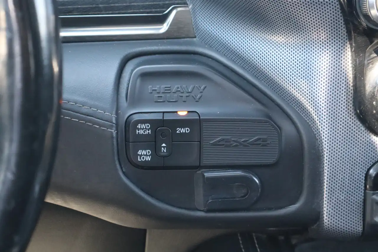 RAM 2500 снимка RAM 2500