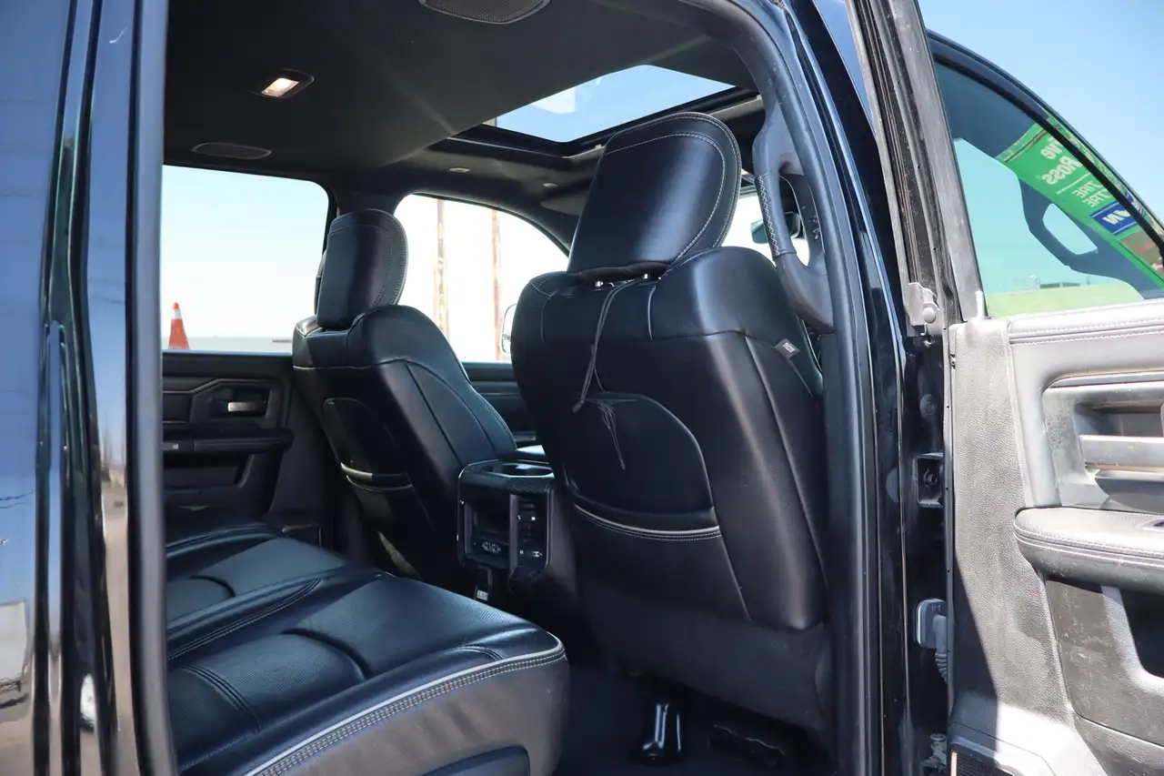 RAM 2500 снимка RAM 2500