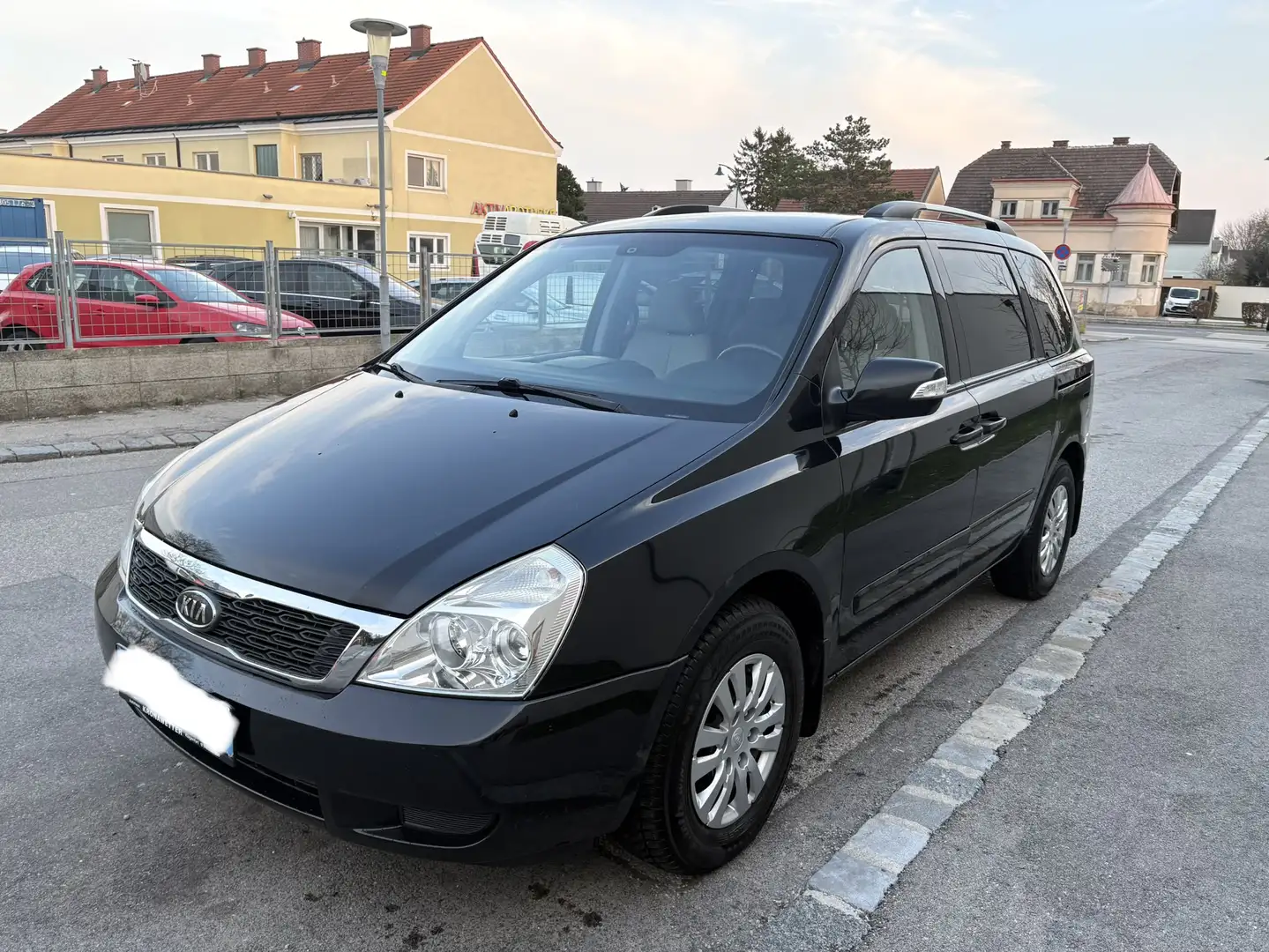 Kia Carnival Active 2,2 CRDi VGT DPF - 2