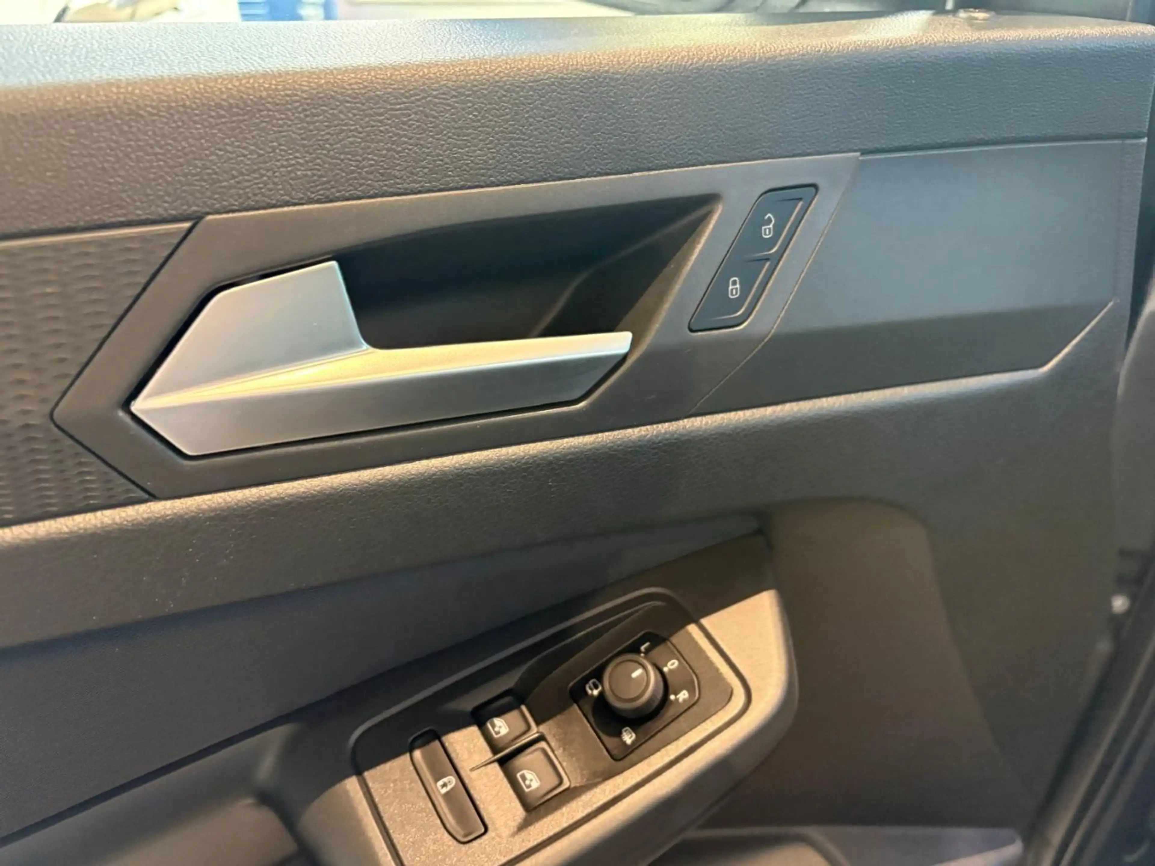 Ford Grand Tourneo Connect 2.0 Active LED PANO NAV KAM — photo 15