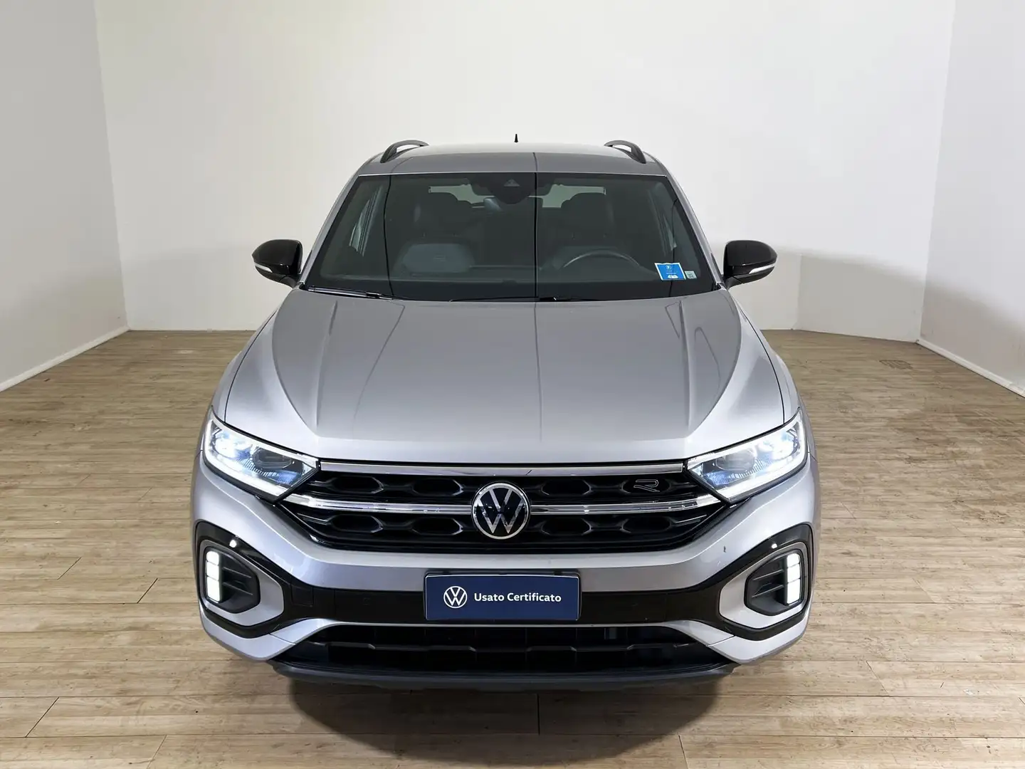 Volkswagen T-Roc 1.0 TSI R-Line Stříbrná - 2