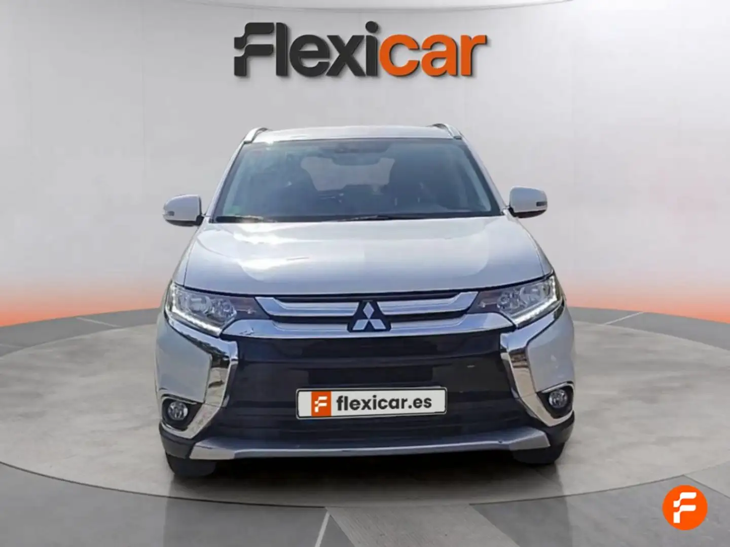 Mitsubishi Outlander 200 MPI Kaiteki 2WD CVT Blanc - 2
