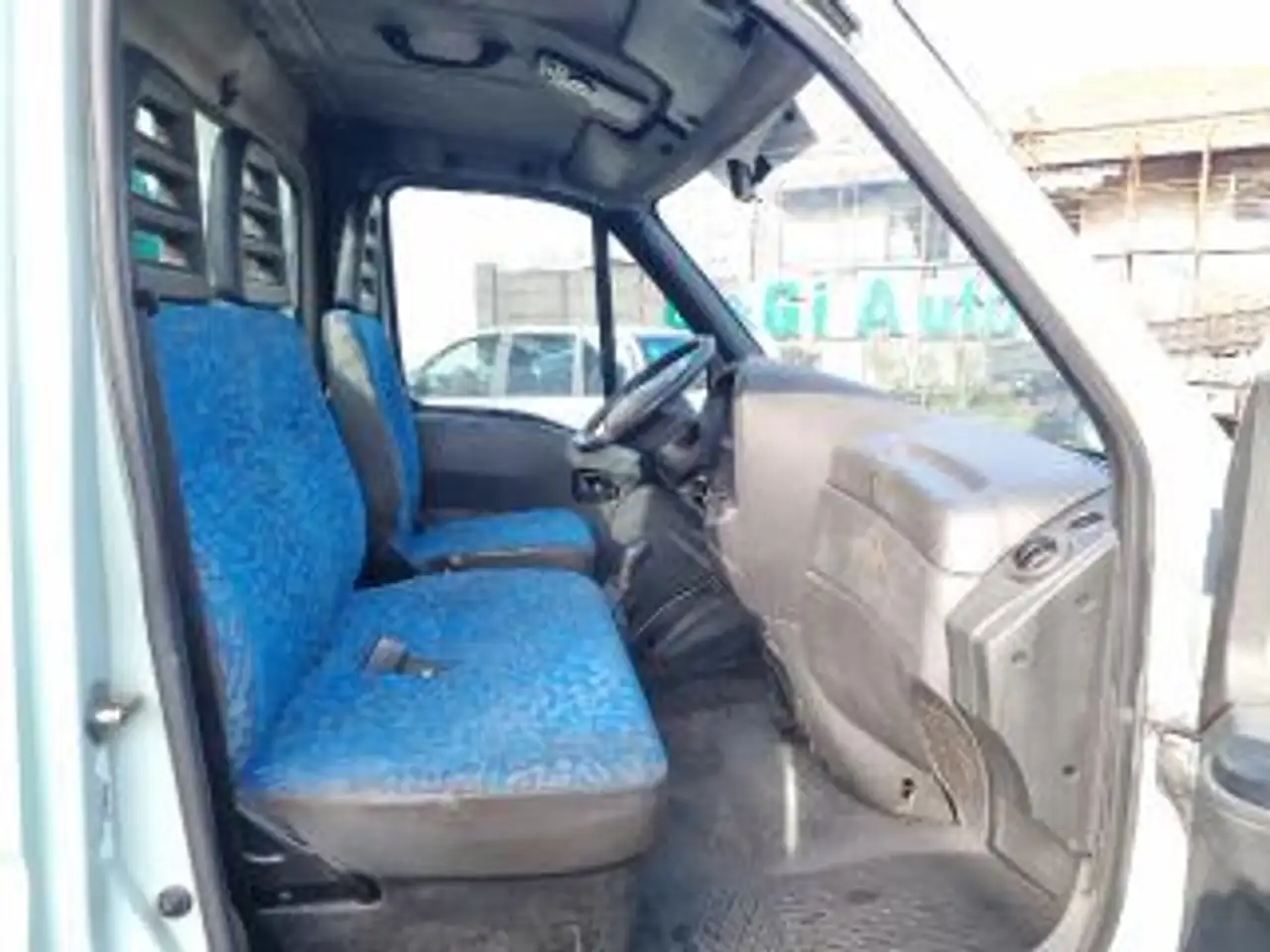 Iveco Daily 35 C 9, foto 10