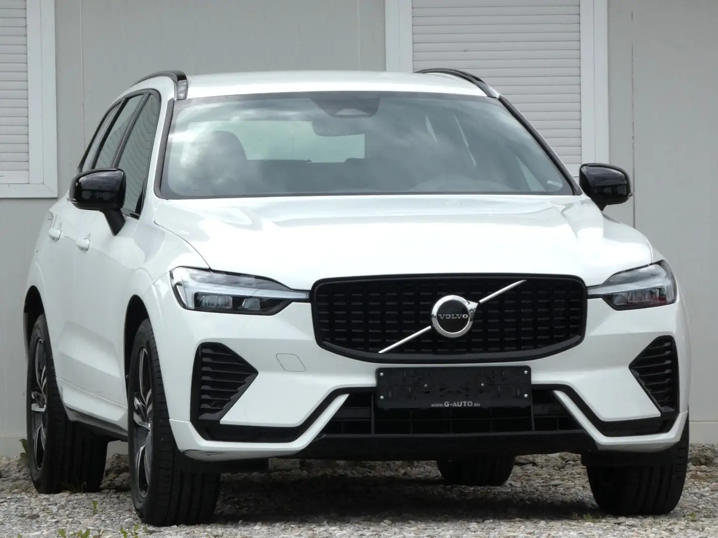 Volvo XC60 R Design 2WD Aut. VIRTUAL/LED/3DNAVI/KAMERA Weiß - 1