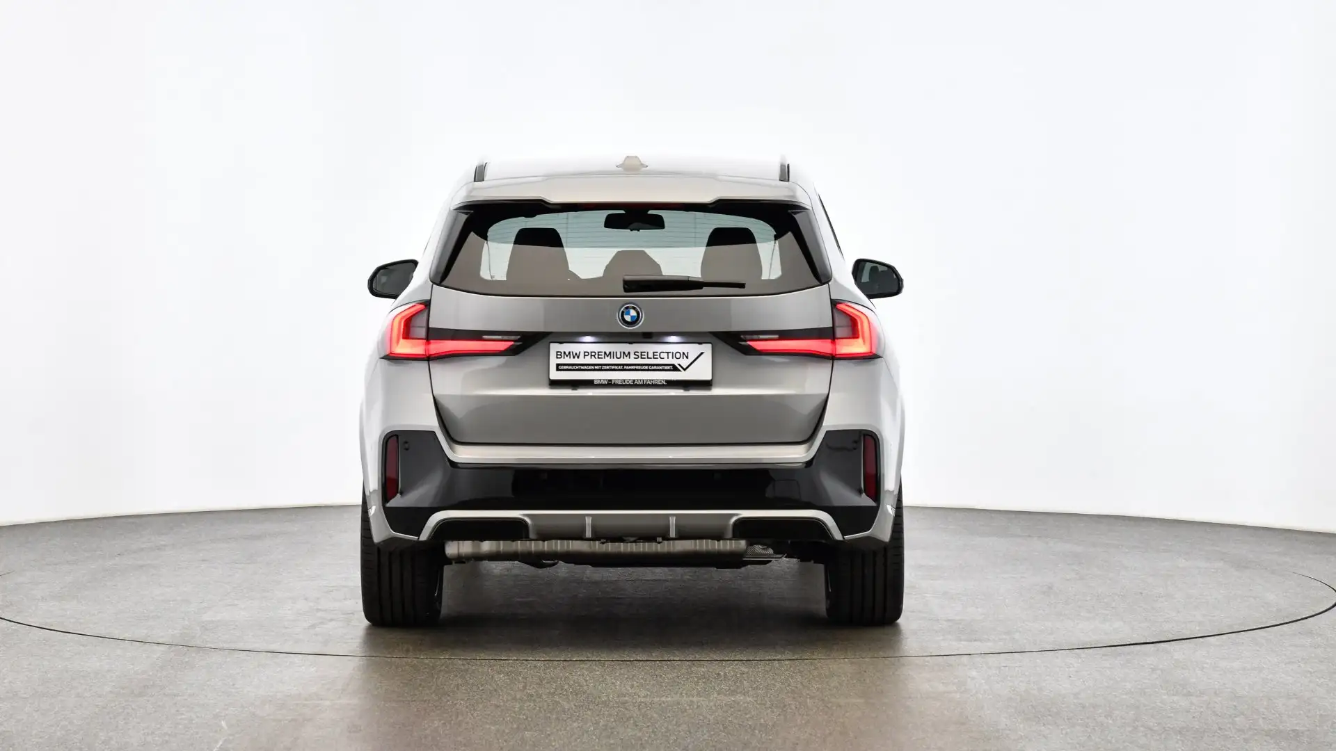BMW X1 xDrive25e Silber - 2