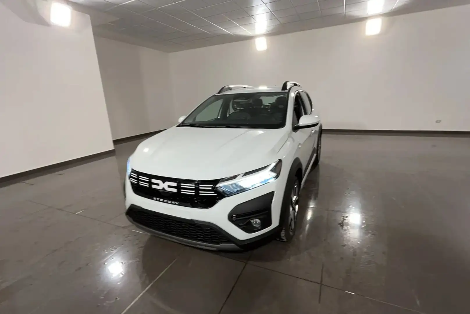 Dacia Sandero Sandero Stepway 1.0 tce Expression Eco-g Weiß - 1