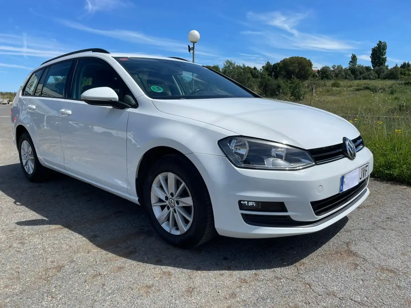 Volkswagen Golf Variant 1.6TDI CR BM Business&Navi 110 Blanc - 1