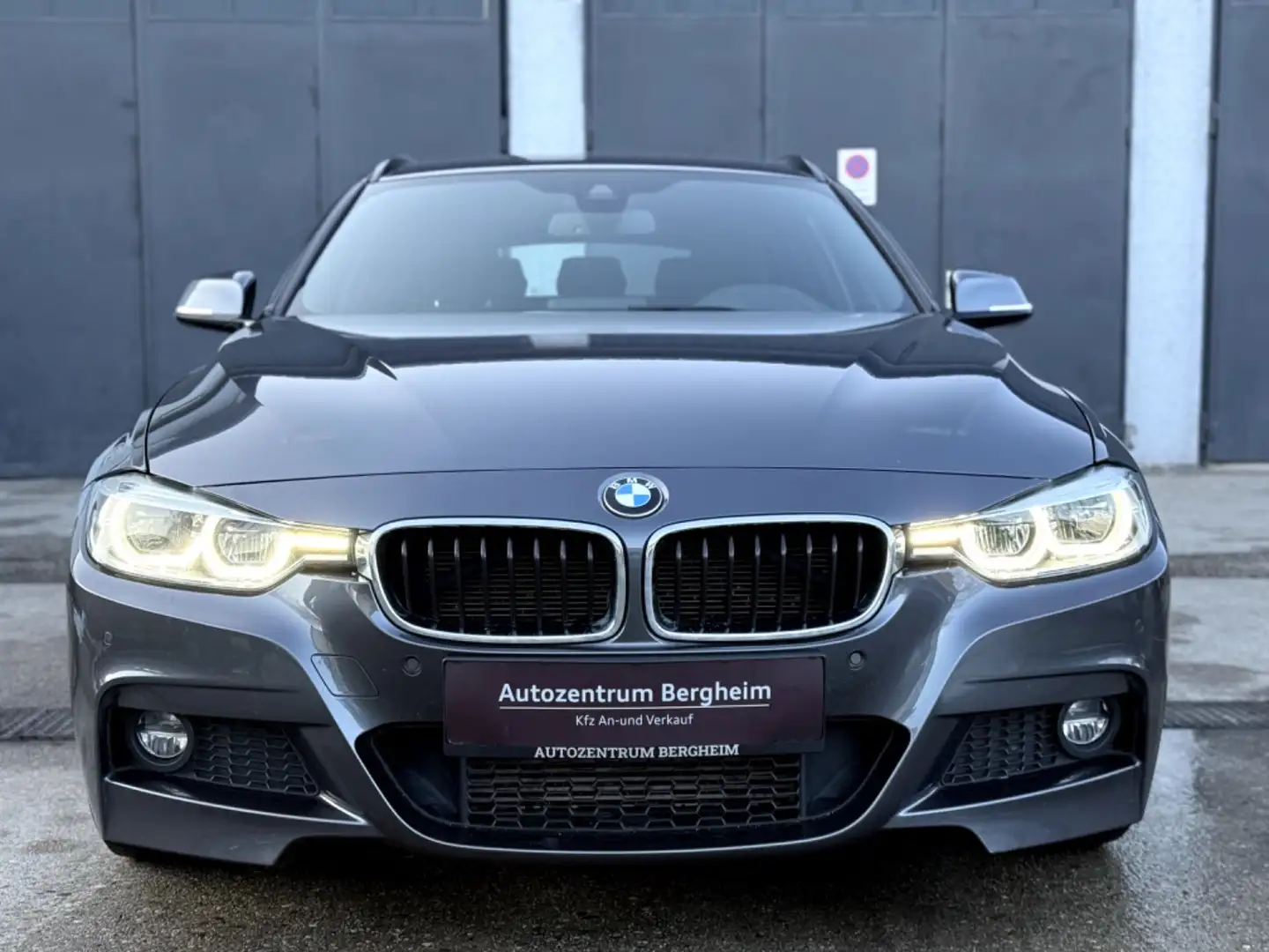 BMW 318 3er 318 d M Sport Silber - 2