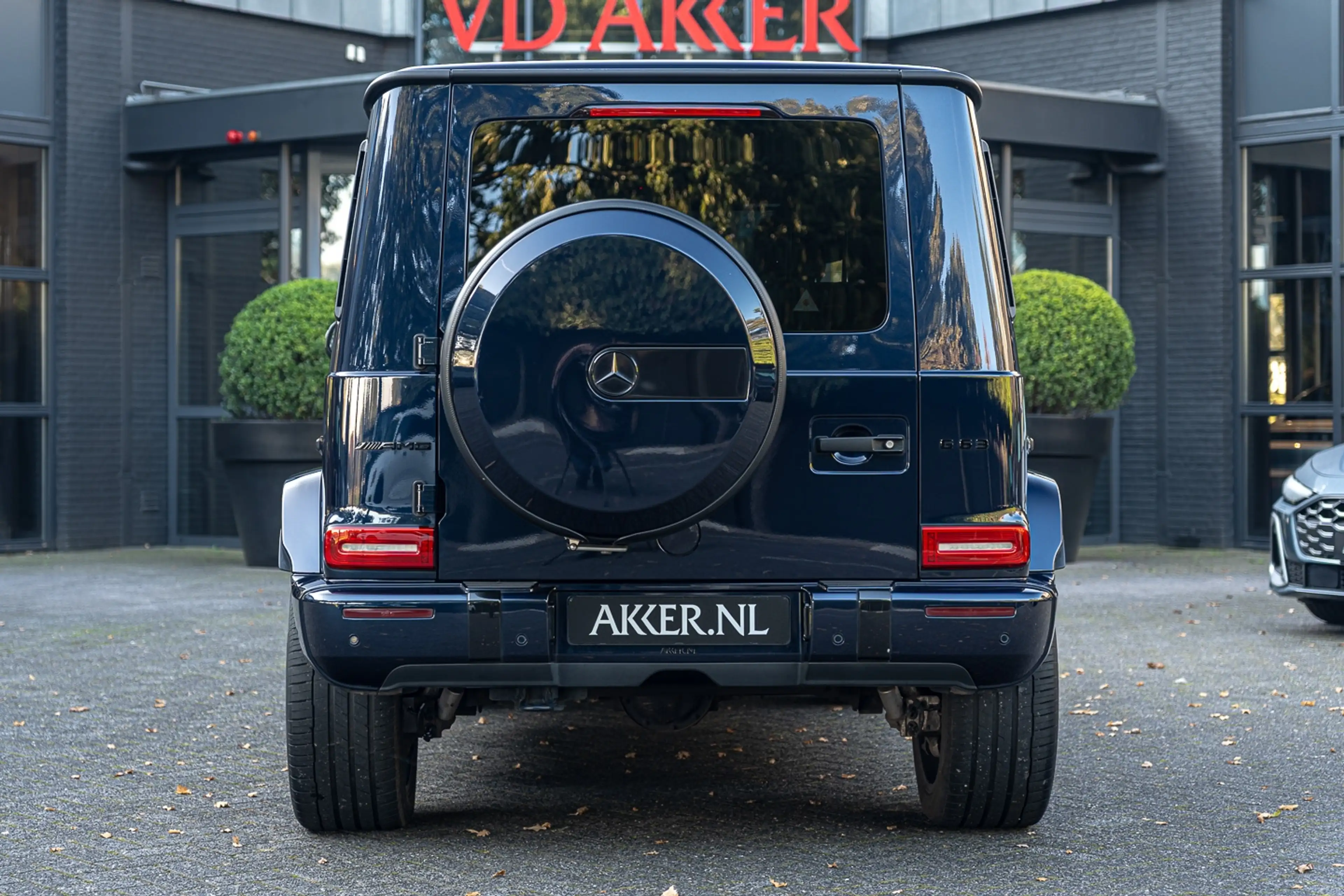 Mercedes-Benz G 63 AMG G63 | Drivers Pack (240 km/h) | 22 Inch | Burmeste — photo 18