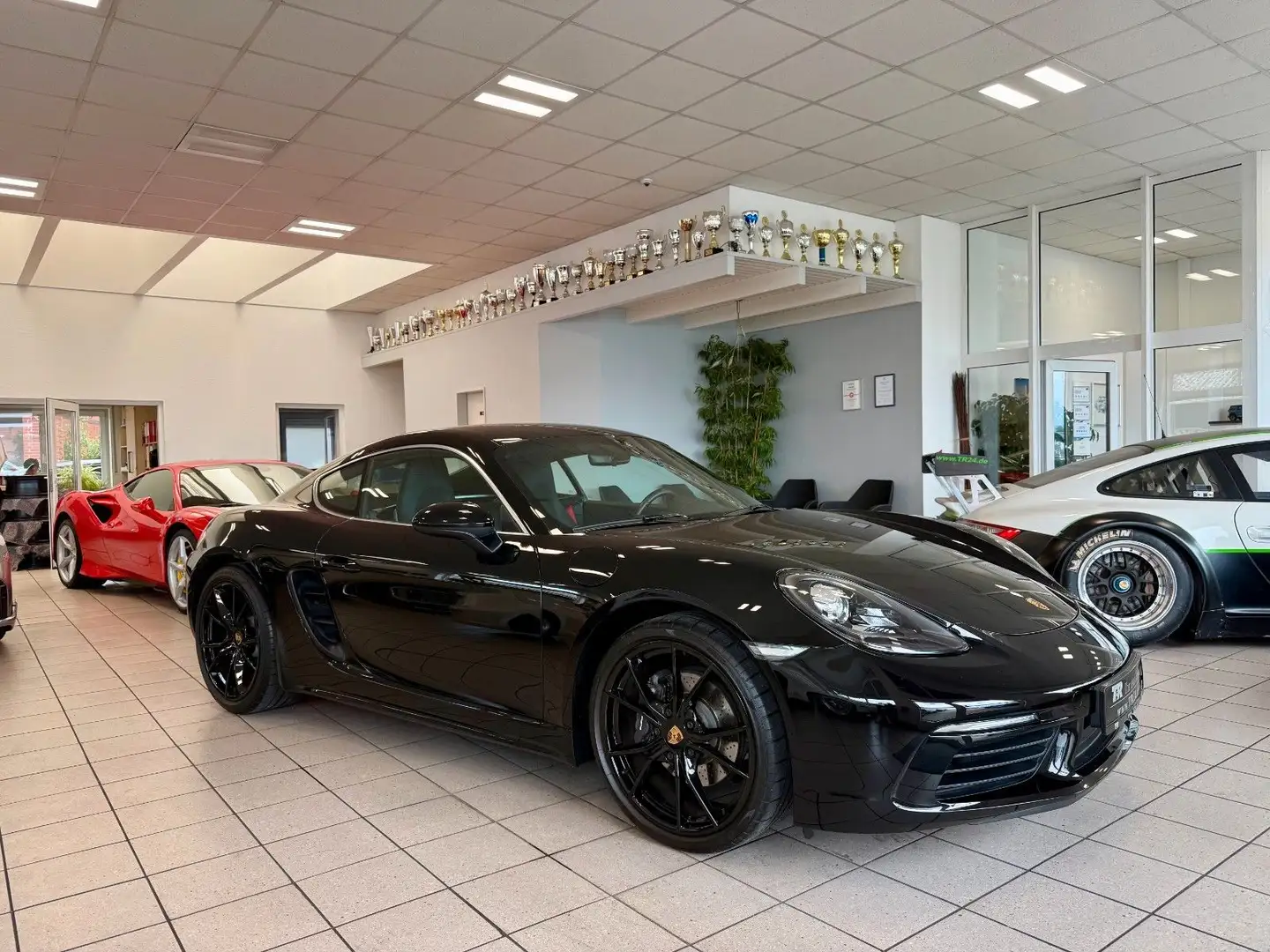 Porsche Cayman 718 Cayman 6-Gang, Xenon, 20Zoll, 1.Hand Schwarz - 1