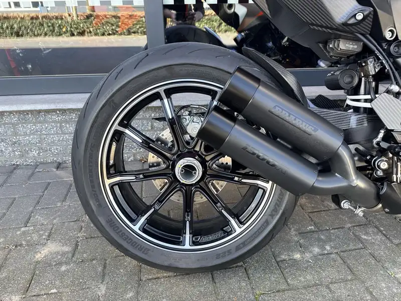 KTM BRABUS 1300 R - foto 4