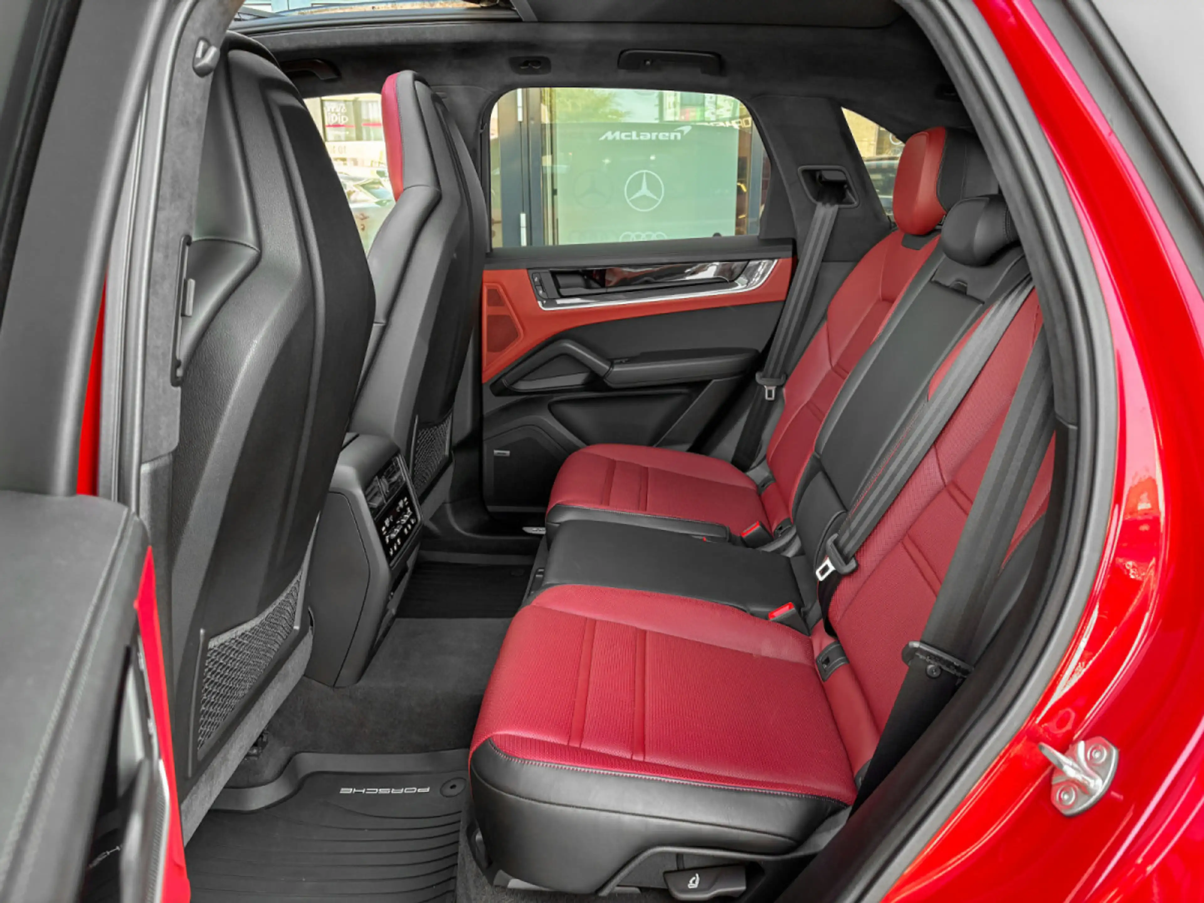 Porsche Cayenne COUPE TURBO E-HYBRID//21/BURMESTER/HEADUP/360°/SOF — photo 6