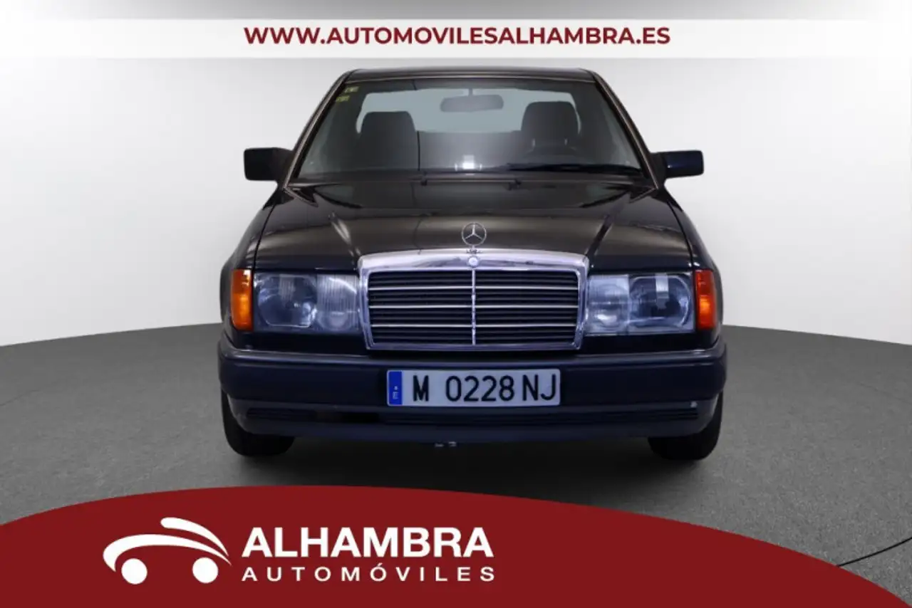 Mercedes-Benz E 320, foto 2