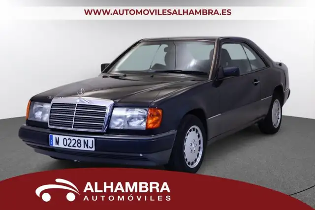 Mercedes-Benz E 320