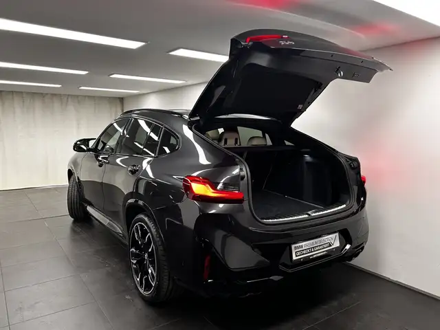 BMW X4 M view 11