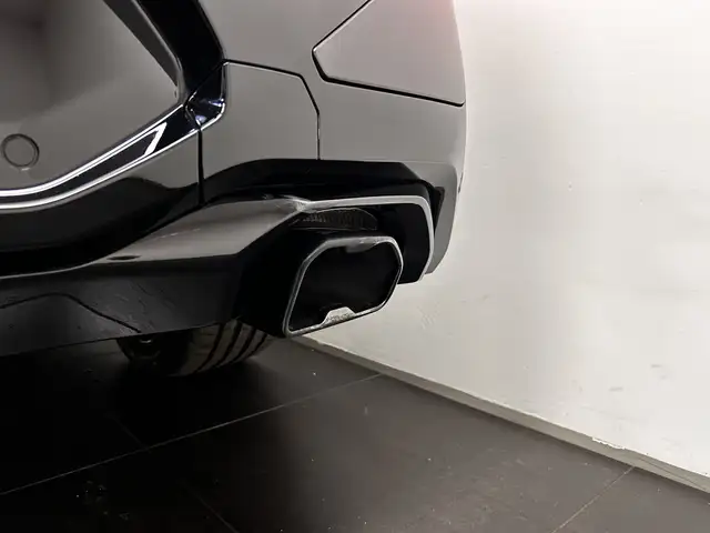 BMW X4 M view 14