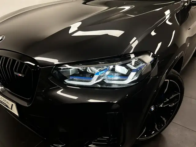 BMW X4 M view 9
