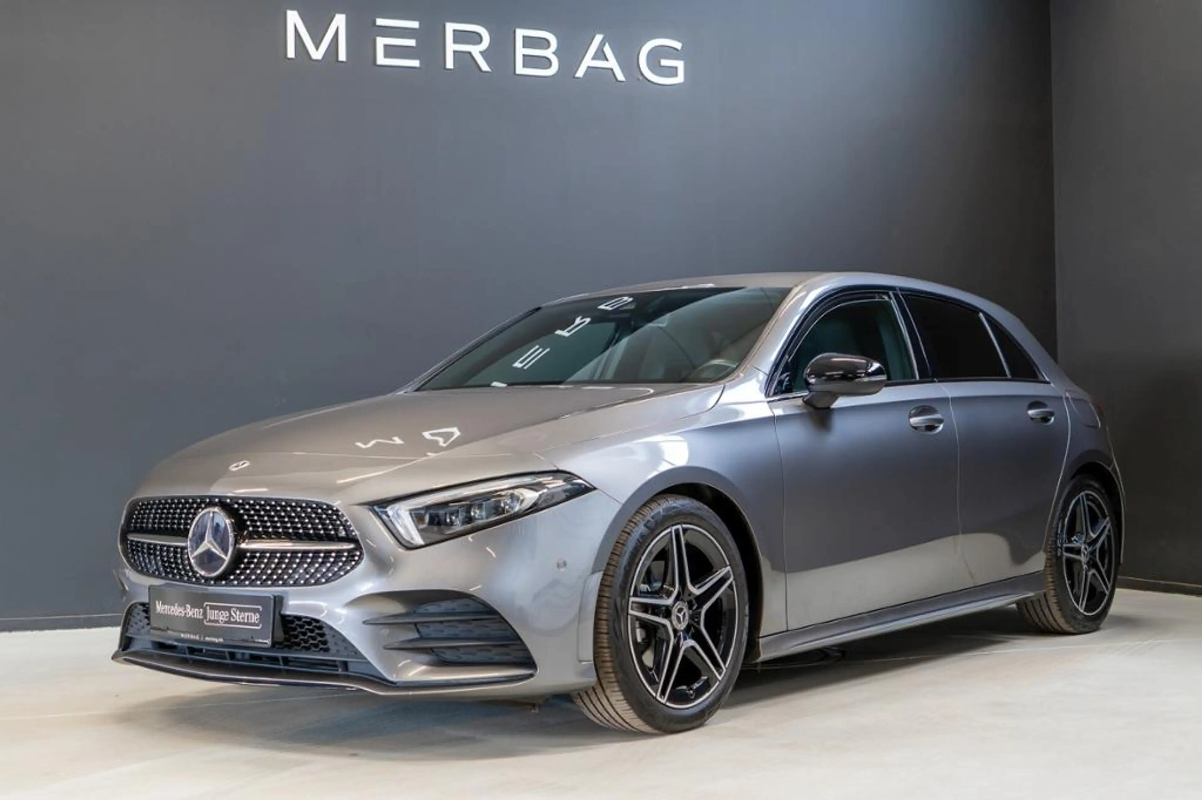 Mercedes-Benz A 180 *
